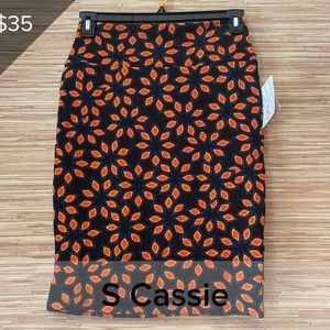 LuLaRoe Cassie skirt NWT